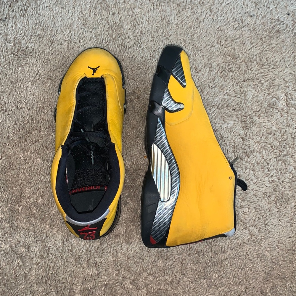 Air Jordan 14 Reverse Ferrari 💛🖤❤️ W5.5